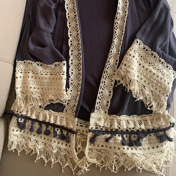 Knox Rose Kimono - Picture 4 of 4